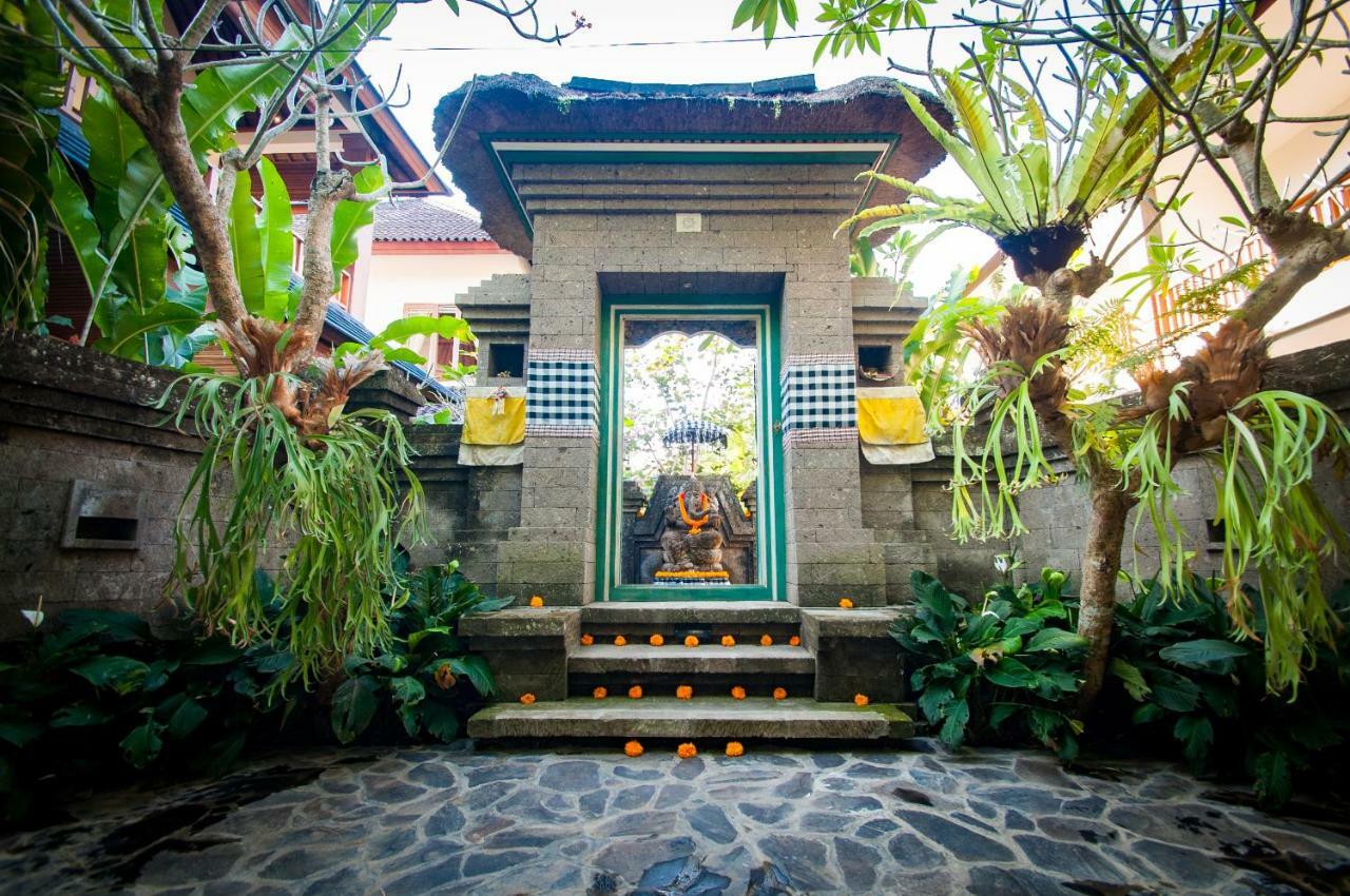 Flamboyant Villa Ubud Exterior foto