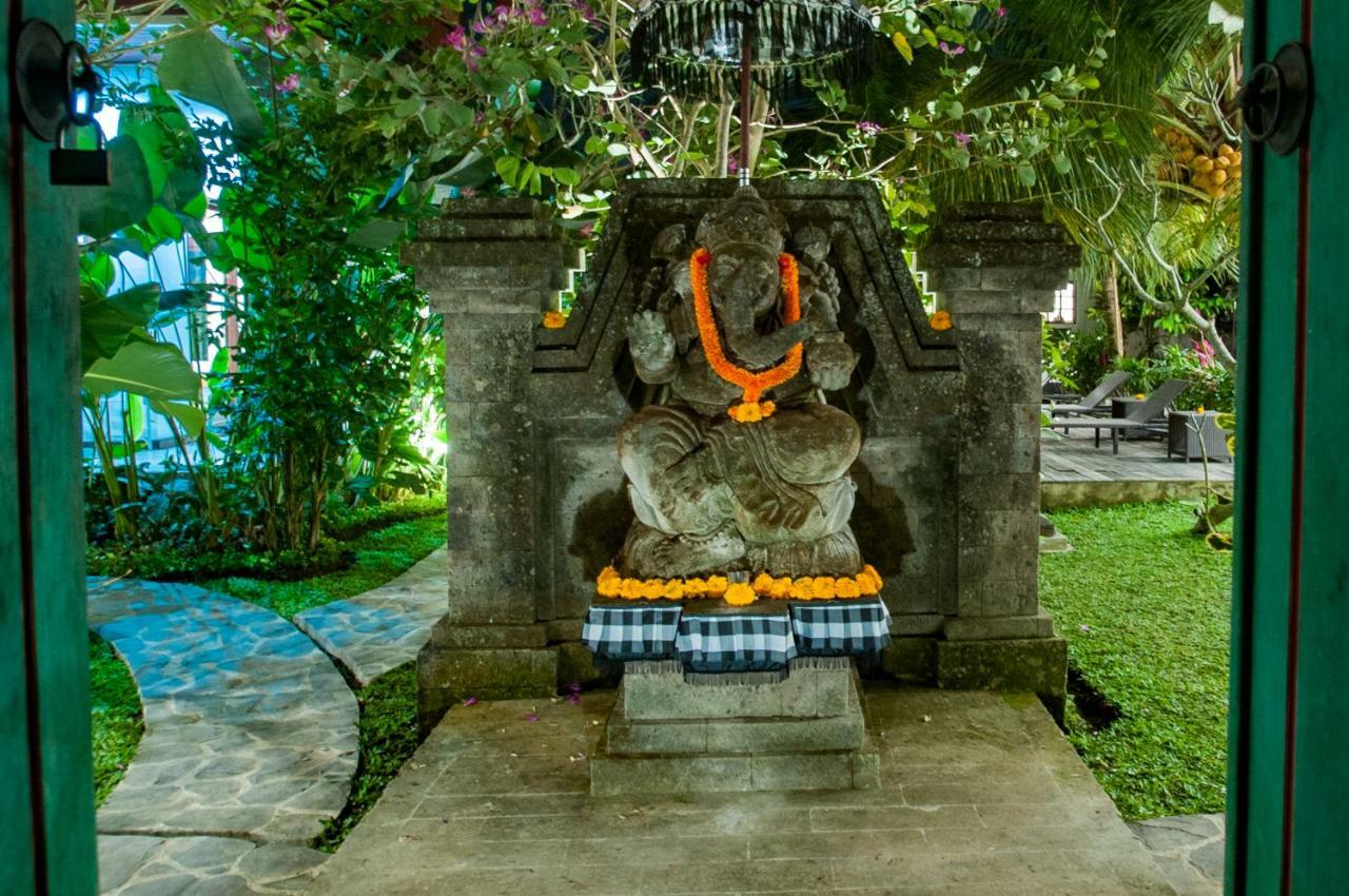 Flamboyant Villa Ubud Exterior foto